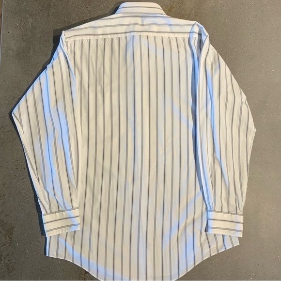 Arrow Princeton Poplin Dress Shirt - Picture 3 of 10